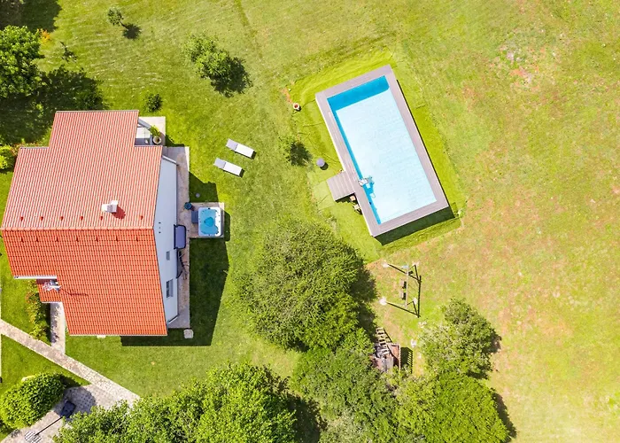 度假居 House Mirna With Heated Swimming Pool And Jacuzzi 普拉